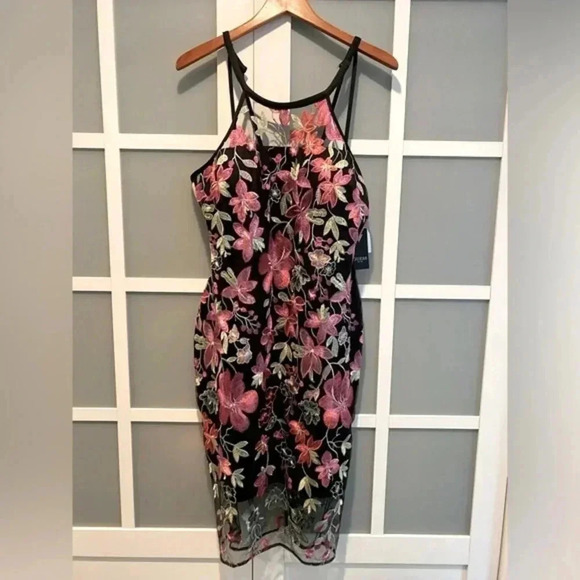GUESS Embroidered-Floral Mesh Sheath Midi Colorful Springtime Dress Size 12 NEW - Picture 3 of 7